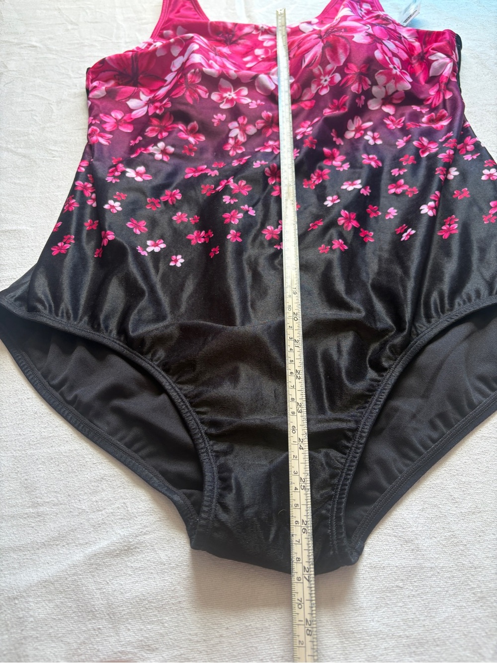 Aquamore Floral Fade Pink to Black One-Piece Swimsuit SZ 20W D Built-in Bra Line - Picture 11 of 13